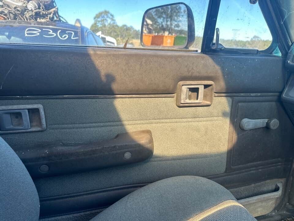 1989 Toyota 4Runner LH Passengers Front Door Trim #B276