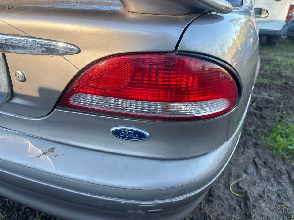 1995 Ford Ef Fairmont RH Drivers Right Taillight #B237