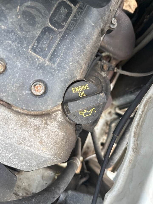 2007 Suzuki Swift Oil Cap #B228