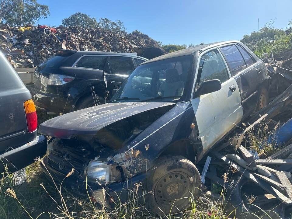 1993 Daihatsu Charade Air Conditioning Condensor #B340