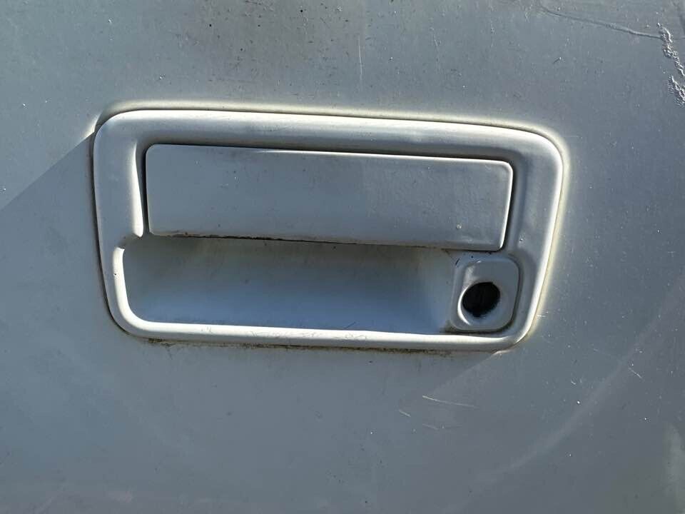1989 Suzuki Vitara Outer Door Handle LH Passengers Front #B268