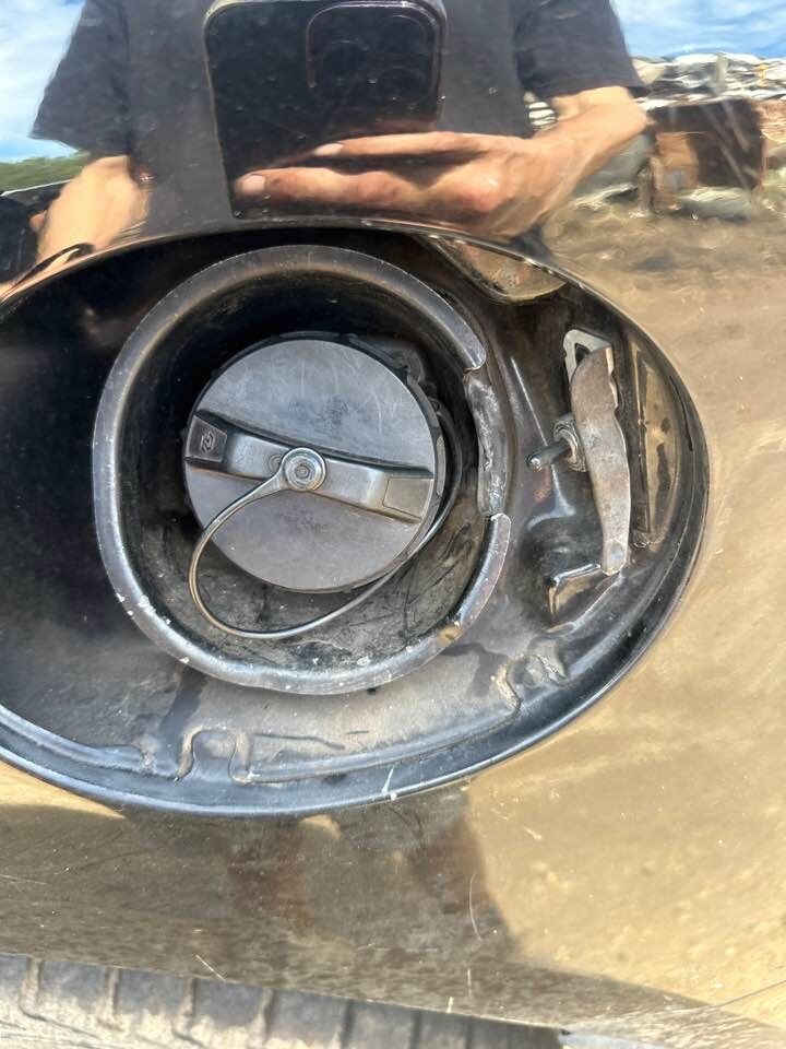 2007 Mazda Cx-7 Fuel Cap #B215