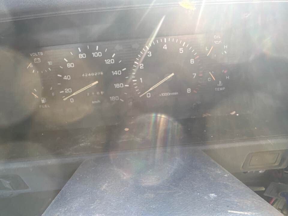 1992 Mitsubishi Triton  Instrument Cluster (Cable) #B283