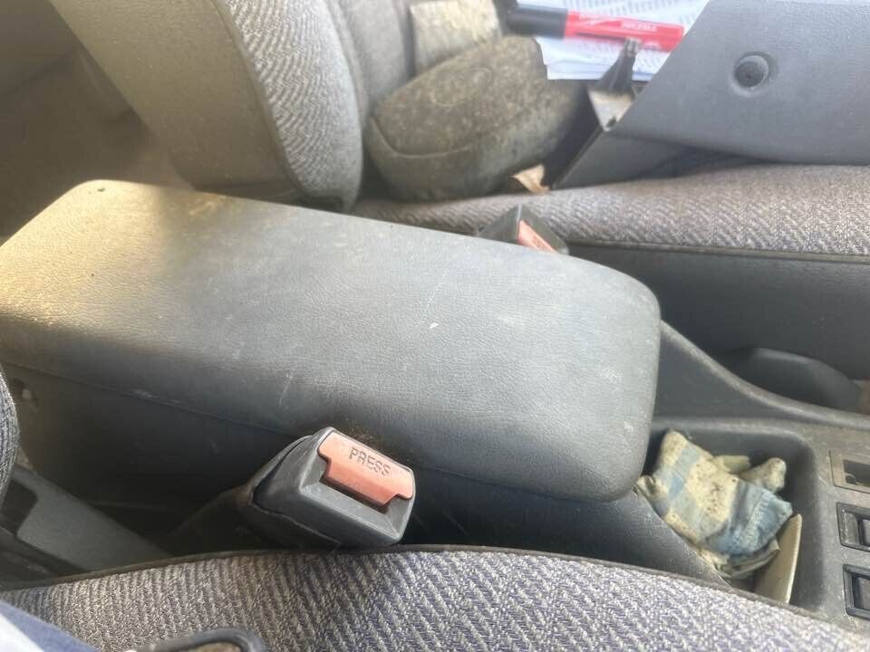 1992 Toyota 4Runner Centre Console #B284