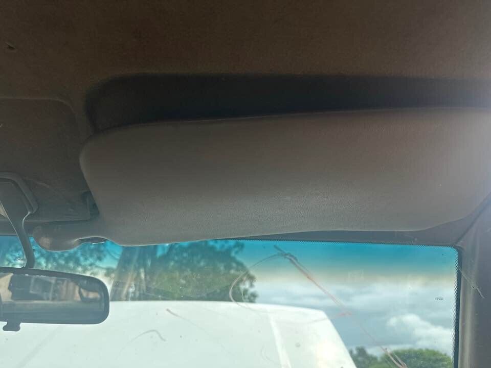 1990 Holden Tf Rodeo Sunvisor Right Hand #B132