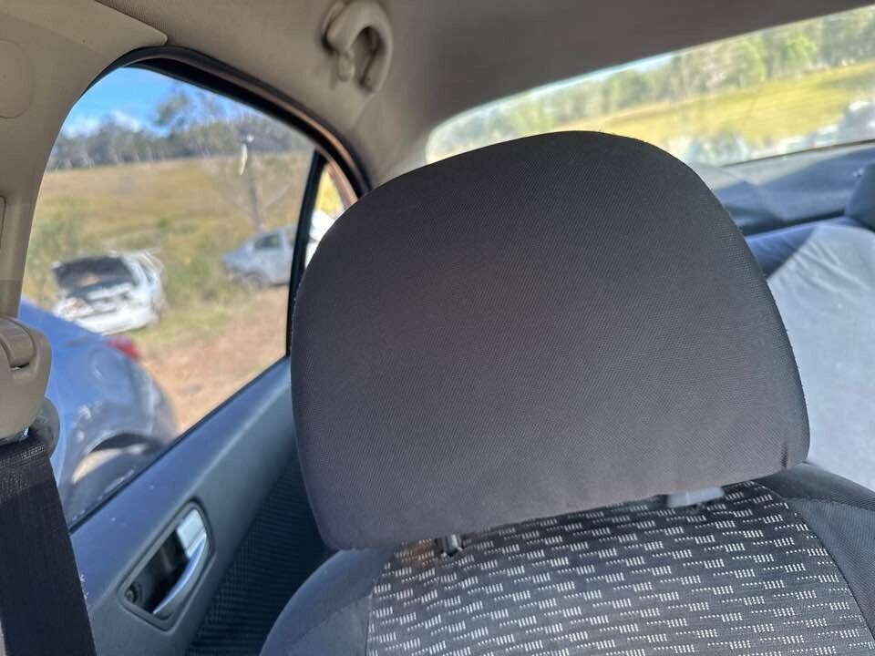 2008 Ford Fg Falcon RH Drivers Front Head rest #B227
