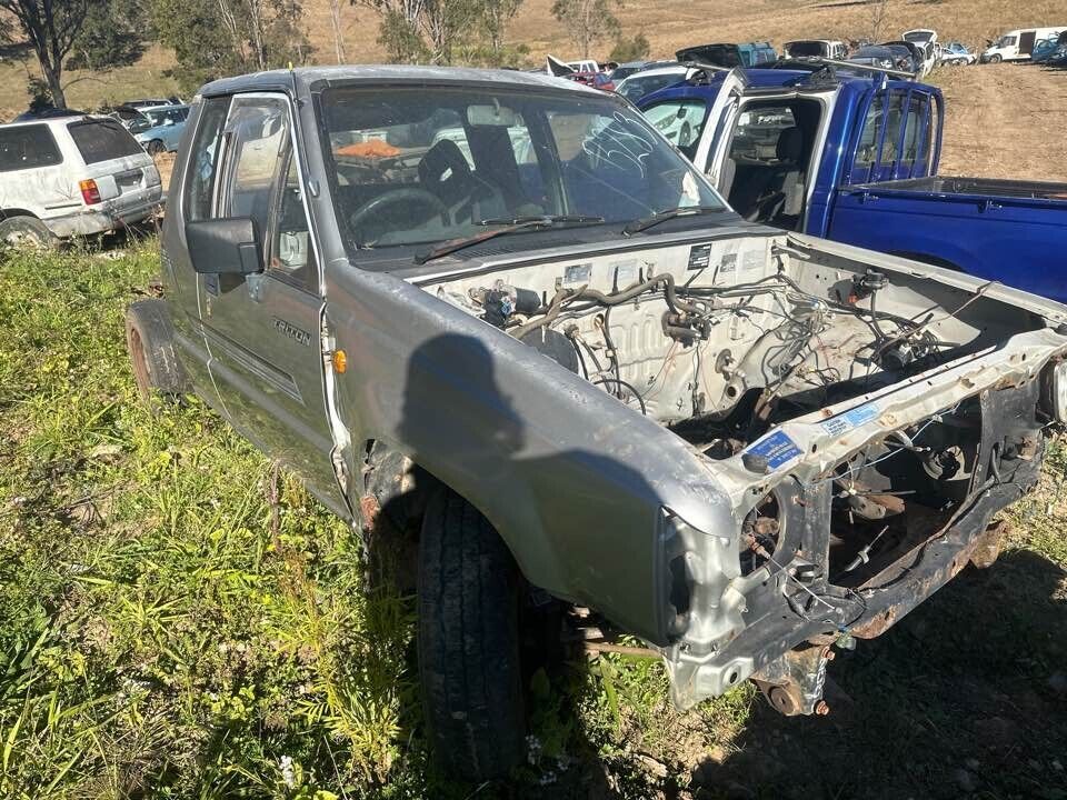 1992 Mitsubishi Triton  RH Drivers Front Door Trim #B283