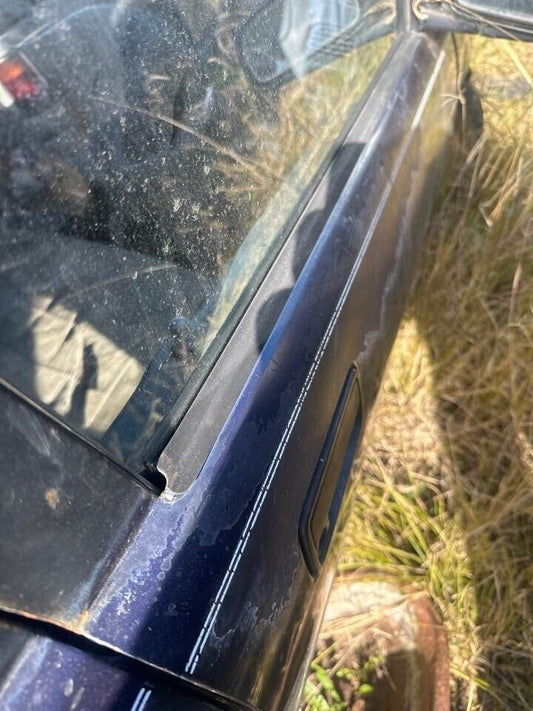 1993 Daihatsu Charade Weather Strip RH Front #B340