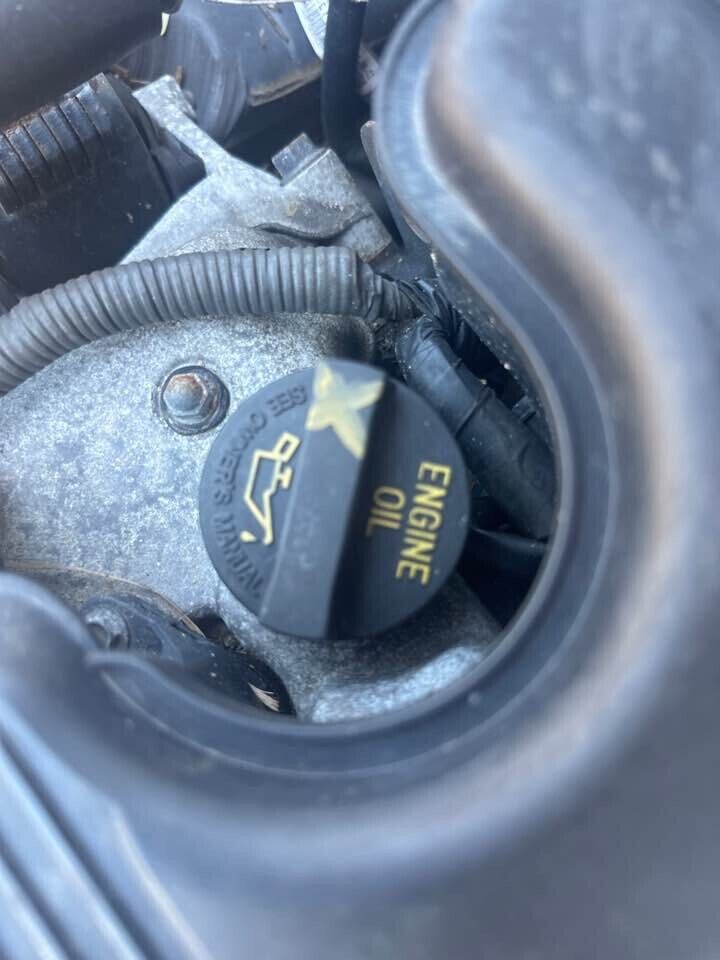 2007 Suzuki Sx4 Oil Cap #B119