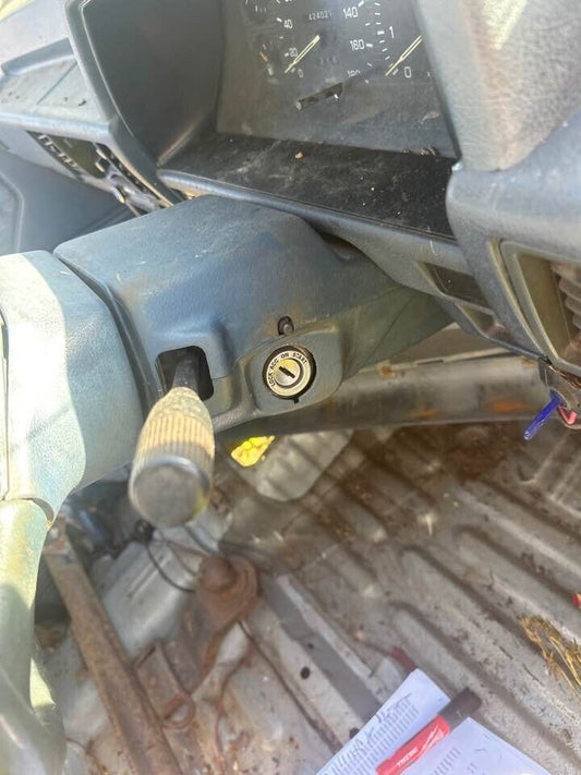 1992 Mitsubishi Triton  Steering Column Shroud #B283