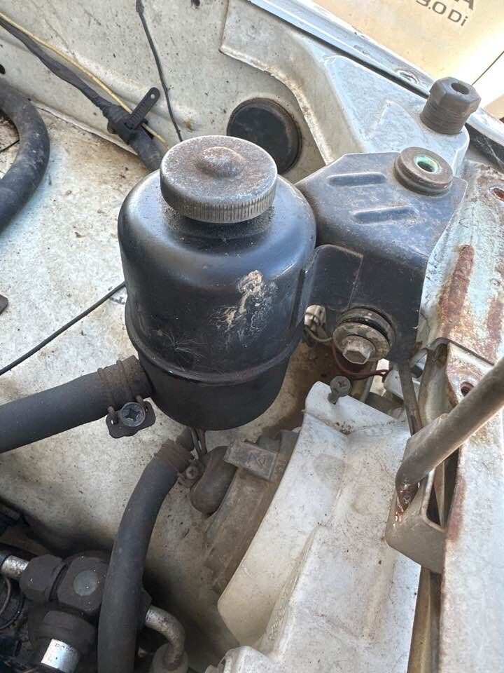 1989 Suzuki Vitara Power Steering Reservoir Bottle #B268