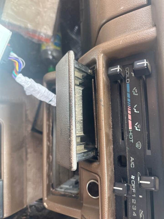 1990 Holden Tf Rodeo Ashtray Front Centre #B132