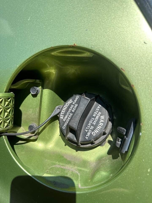 2007 Kia Rio Fuel Cap #B209