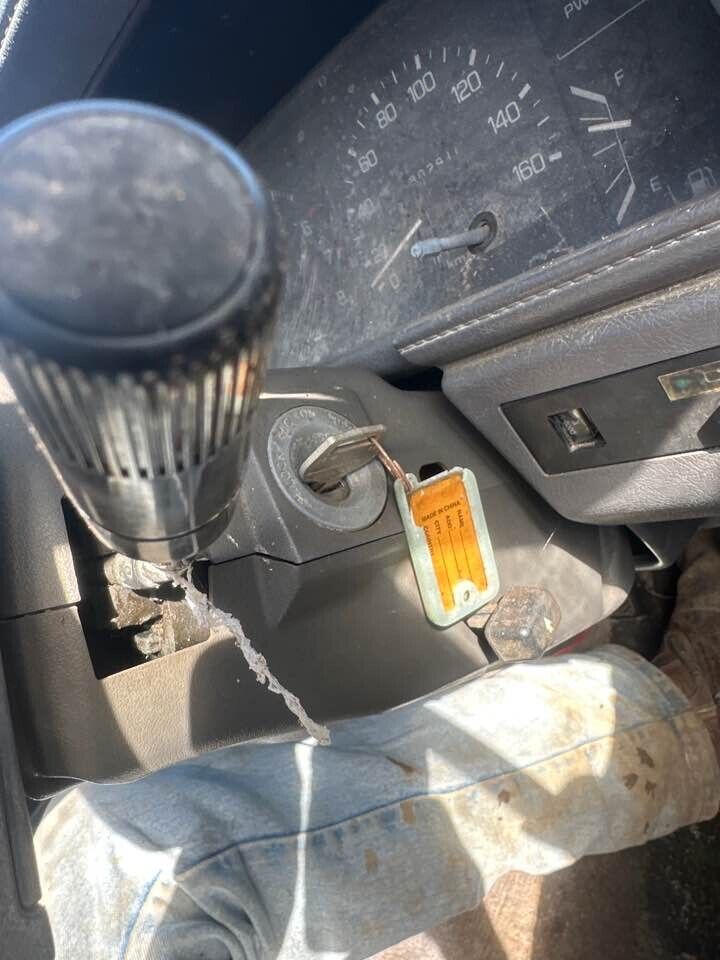 1989 Toyota 4Runner Steering Column Shroud #B276