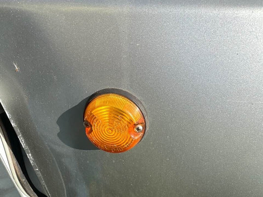 1992 Mitsubishi Triton  Rh Driver Front Guard Repeater/blinker #B283