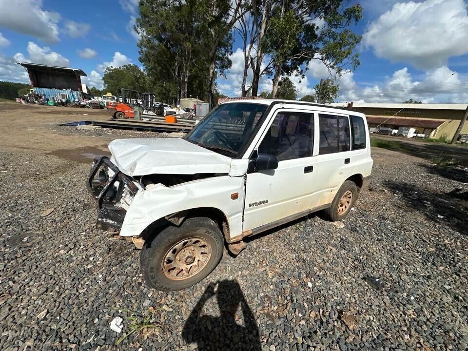 1992 Suzuki Vitara RH Rear Door Check Strap #B197