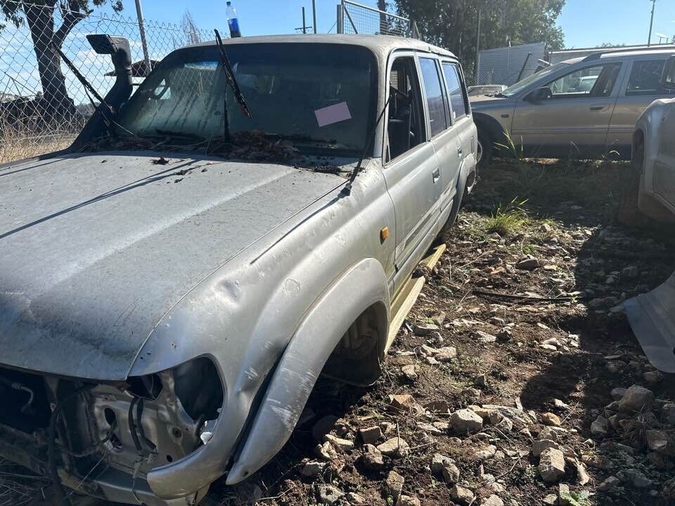 1993 Toyota 80 Series Land Cruiser Centre Dash Facia #B257
