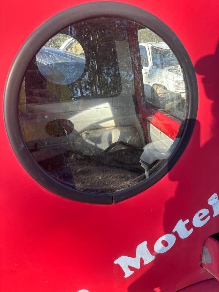 1994 Nissan S-Cargo Cargo Glass LH Rear #B261