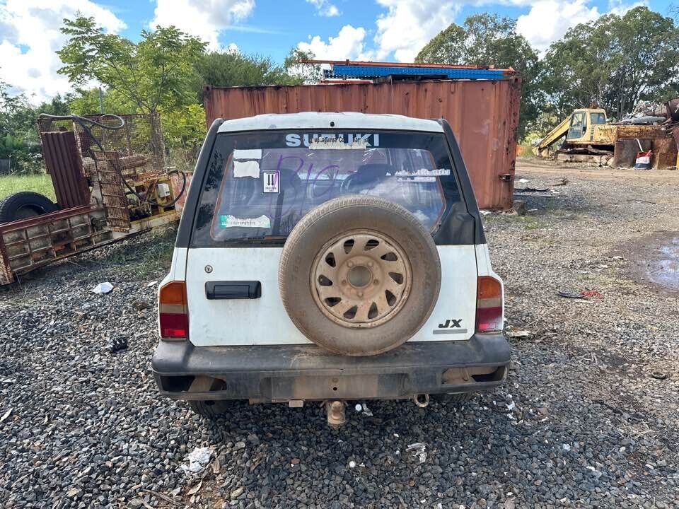 1992 Suzuki Vitara Centre Console #B197