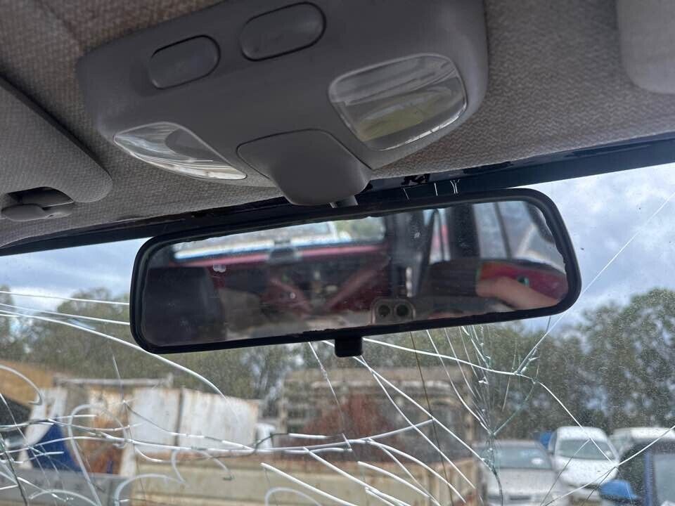 1993 Nissan Pathfinder Internal Rear Vision Mirror #B322