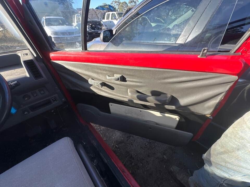 1994 Nissan S-Cargo RH Drivers Front Door Trim #B261