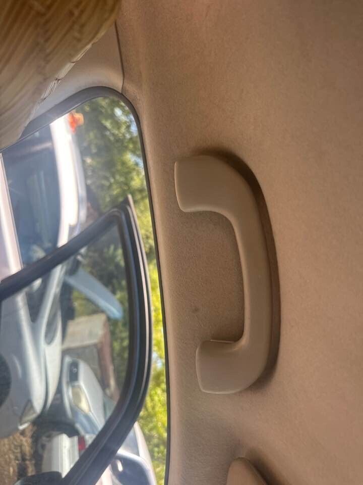 2007 Suzuki Sx4 Upper Grab Handle LH Front #B119