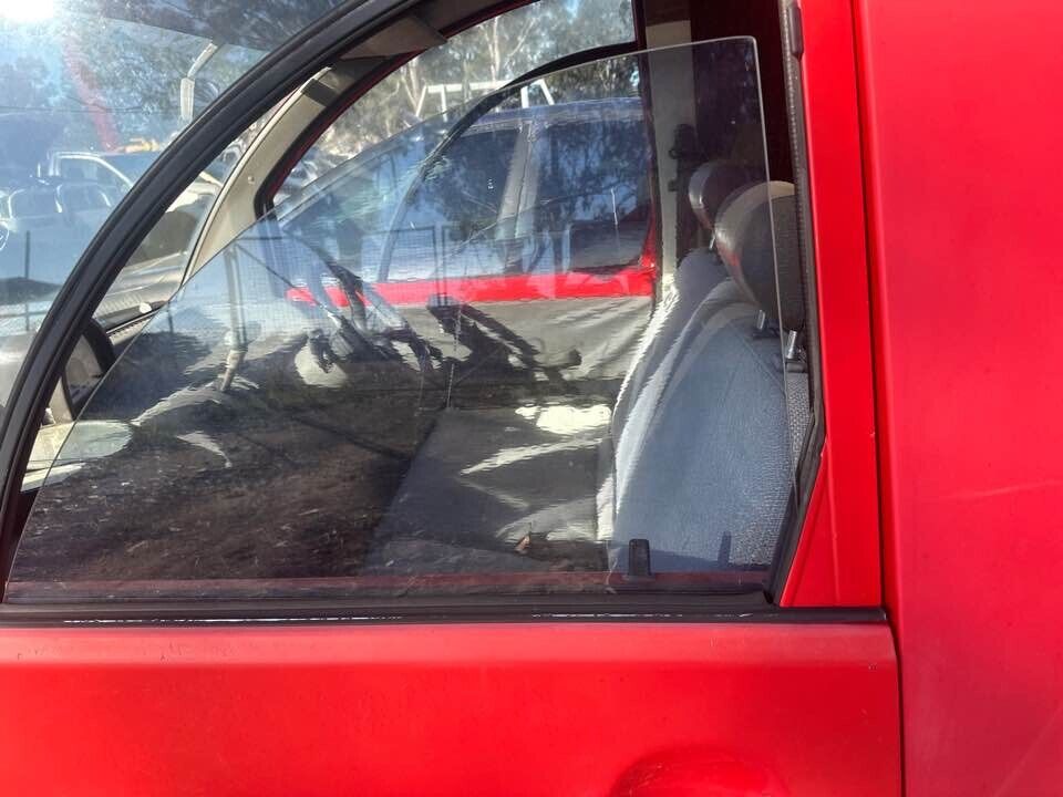 1994 Nissan S-Cargo LH Passengers Front Window Glass #B261