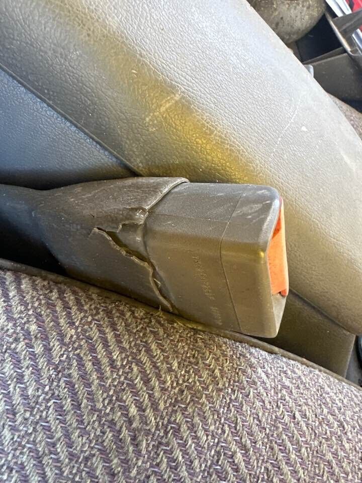 1992 Toyota 4Runner Seat Belt Stalk RH Front #B284