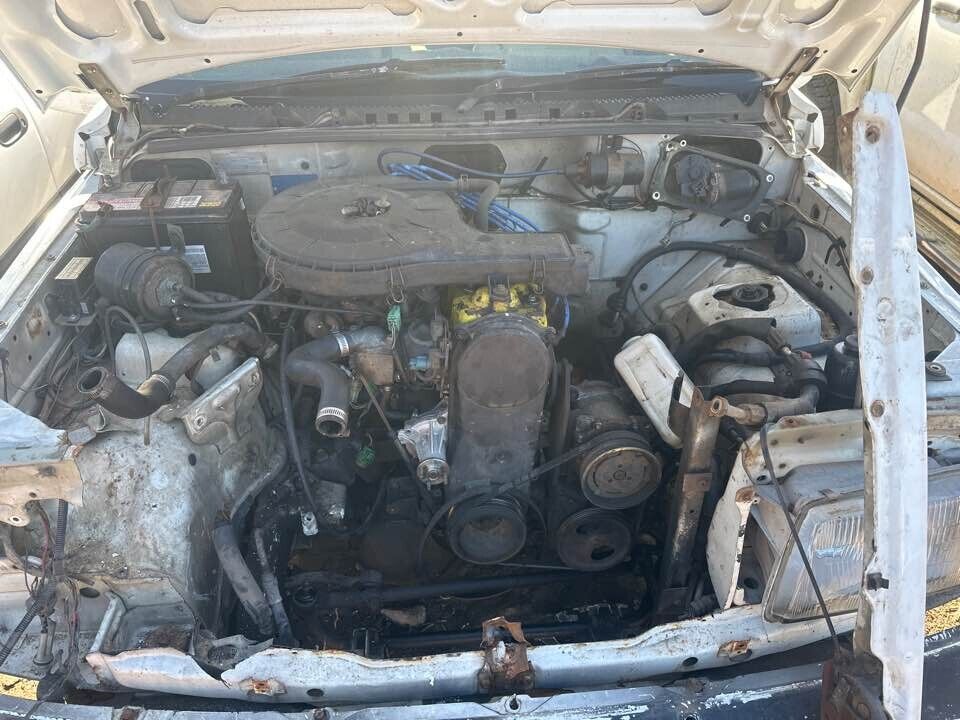 1989 Suzuki Vitara Fuel Cap #B268