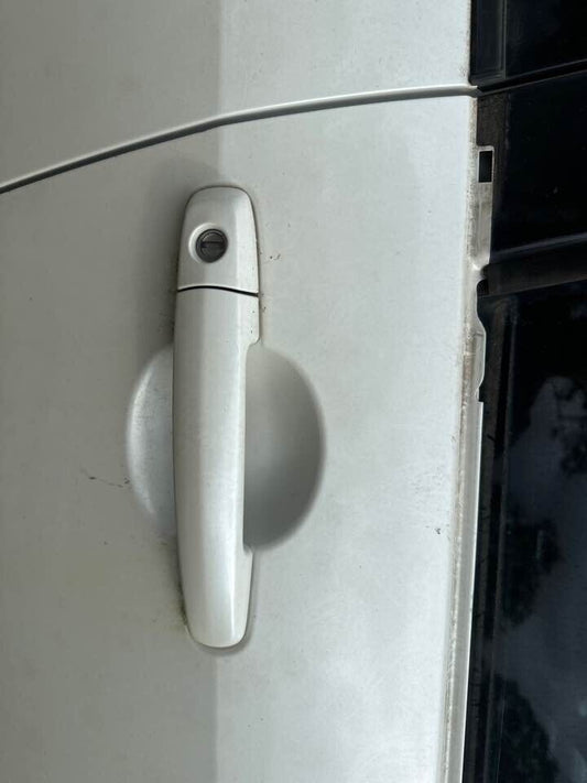 2007 Suzuki Swift Outer Door Handle RH drivers Front #B228