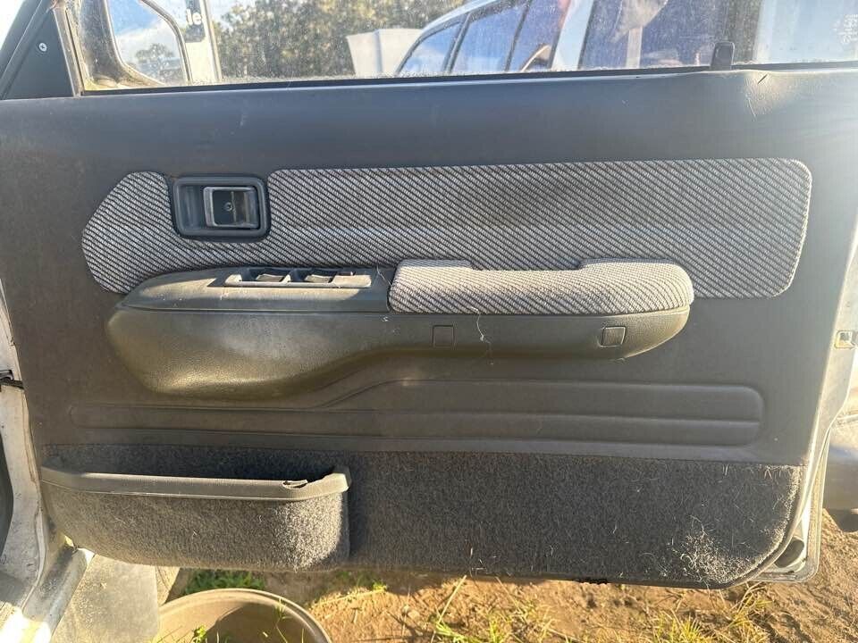 1993 Ford Raider RH Drivers Front Door Trim #B278