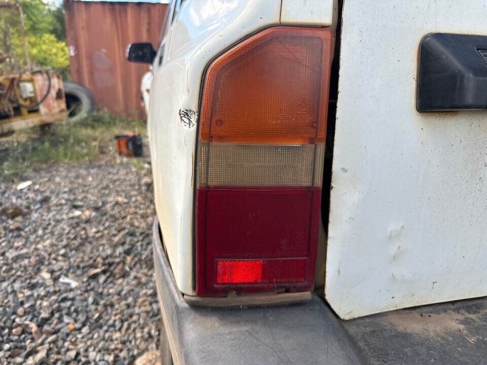 1992 Suzuki Vitara LH Passenger Taillight #B197