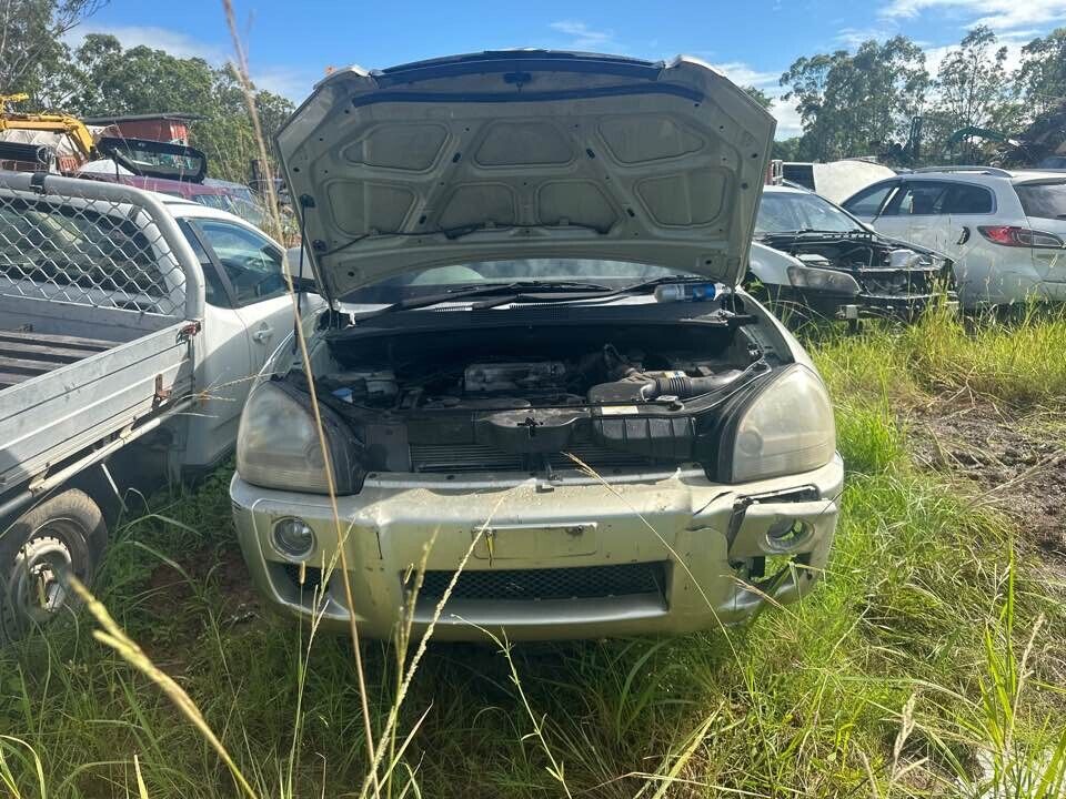 2007 Hyundai Tucson Trailing Arm LH Passengers Rear #B140