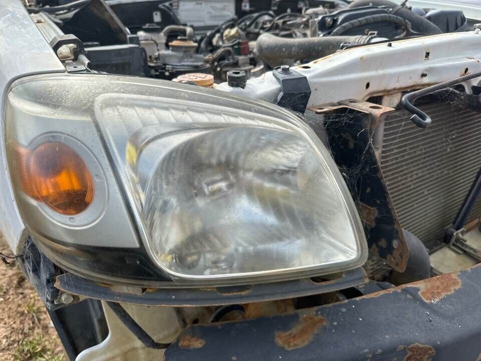 2007 Mazda Bt-50 RH Drivers Right Headlight #B320
