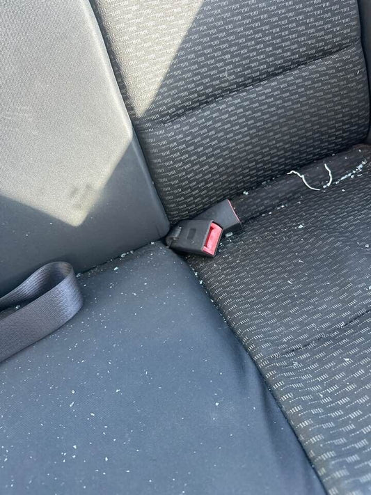 2008 Ford Fg Falcon Seat Belt Stalk Centre Rear #B227