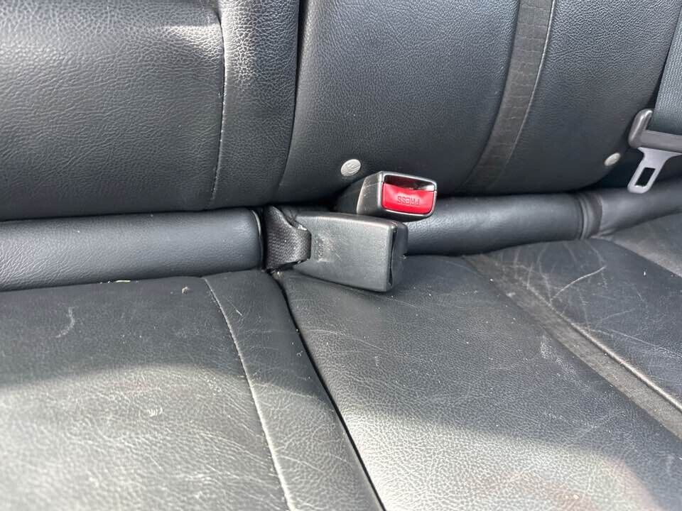 2007 Mazda Cx-7 Seat Belt Stalk LH Rear #B215