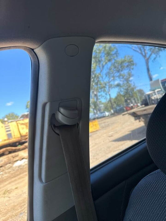 2007 Kia Rio Centre RH Inner Pillar Trim #B209