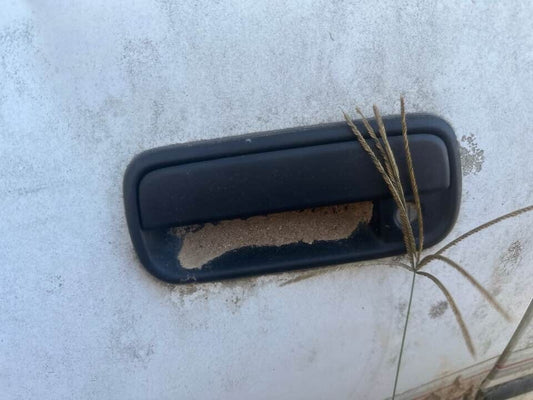 1992 Toyota 4Runner Outer Door Handle LH Passengers Front #B284