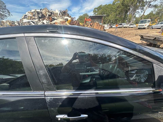 2007 Mazda Cx-7 RH Drivers Front Window Glass #B215