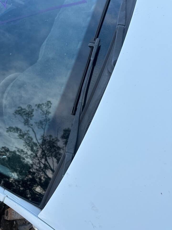 2008 Holden Ah Astra RH Drivers Wiper Arm #B214