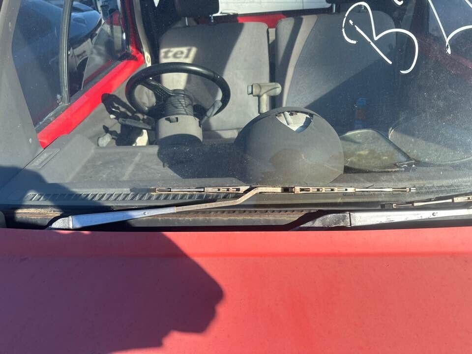 1994 Nissan S-Cargo RH Drivers Wiper Arm #B261