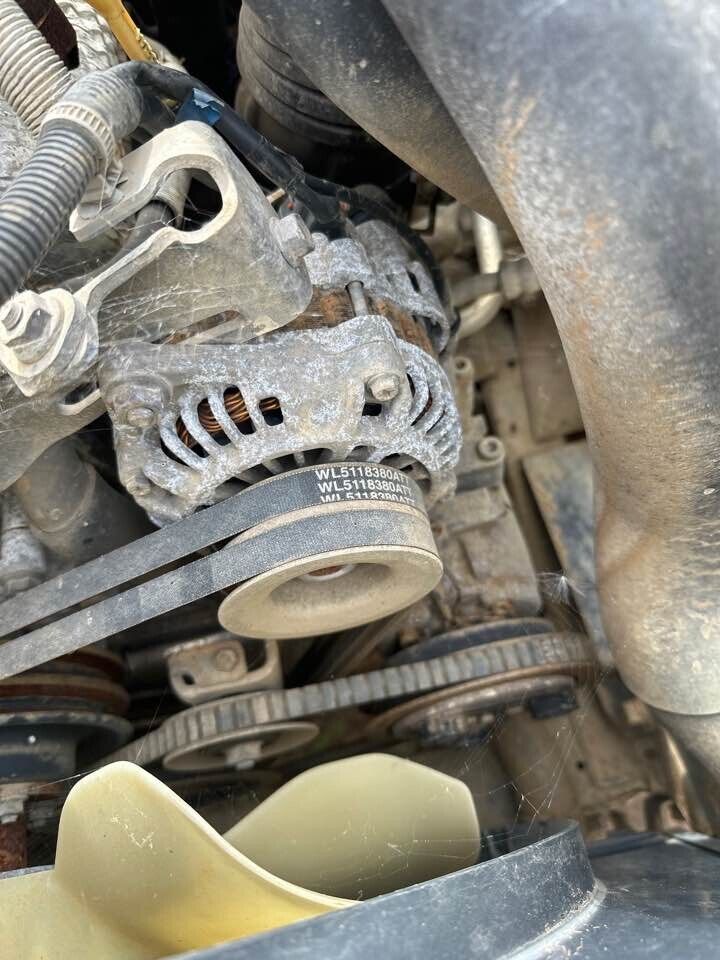 2007 Mazda Bt-50 Alternator #B320