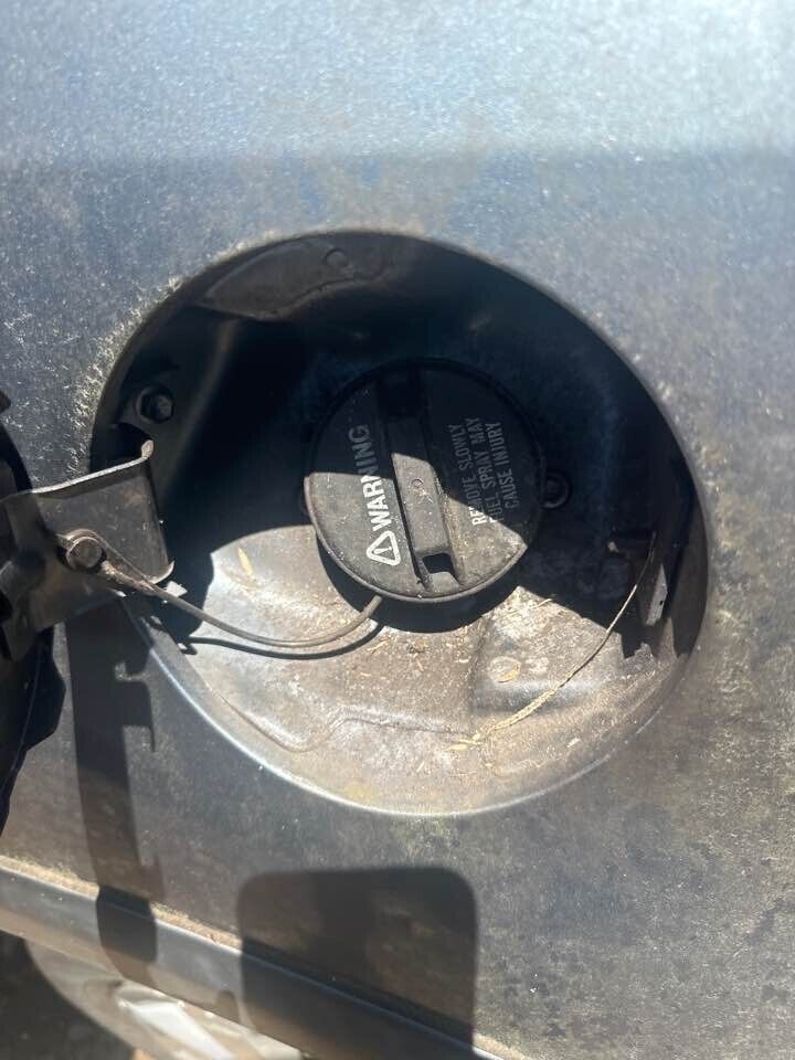 2007 Suzuki Sx4 Fuel Cap #B119