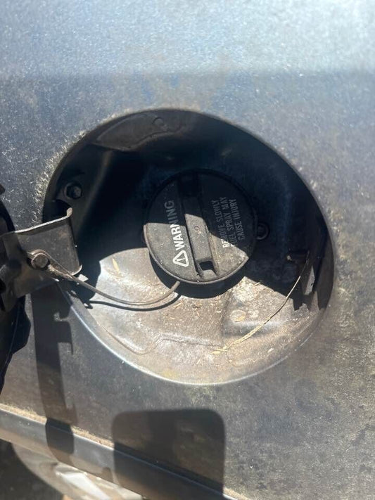 2007 Suzuki Sx4 Fuel Cap #B119