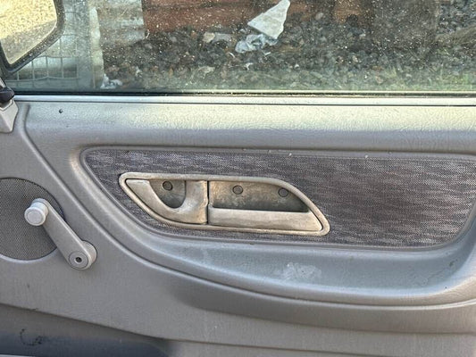 1994 Ford Ed Falcon RH Drivers Front Inner Door Handle #B195