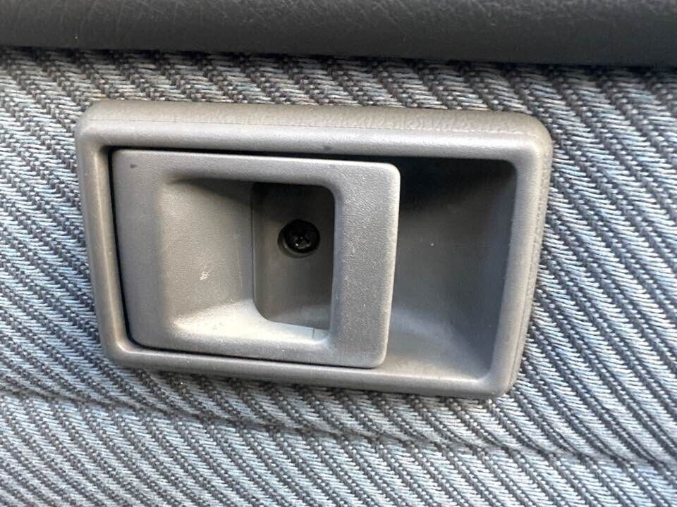 1990 Toyota 4Runner LH Passengers Side Front Inner Door Handle #B279