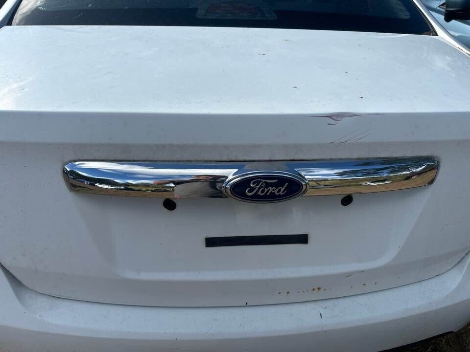 2008 Ford Fg Falcon Boot Garnish #B227