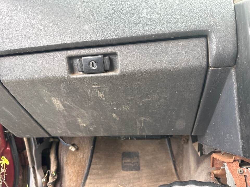 1993 Nissan Pathfinder Glove Box Lid #B322