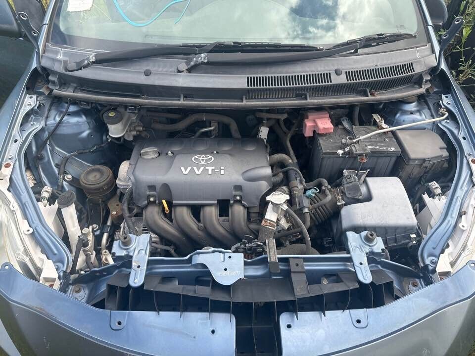 2007 Toyota Yaris Interior Light Assembly #B145