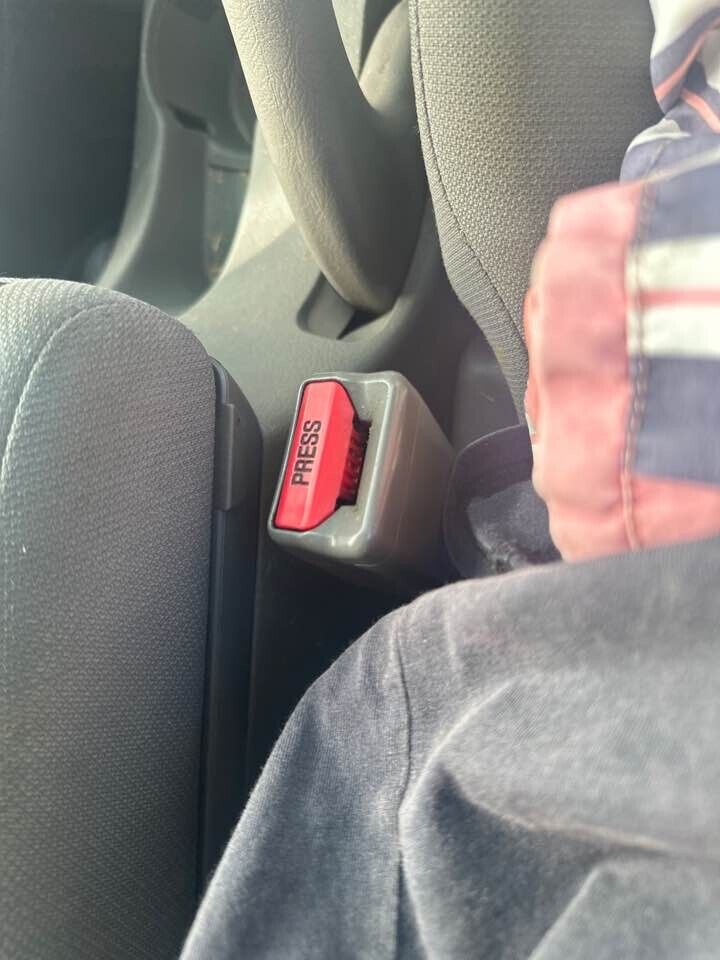 2007 Hyundai Tucson Seat Belt Stalk RH Front #B140